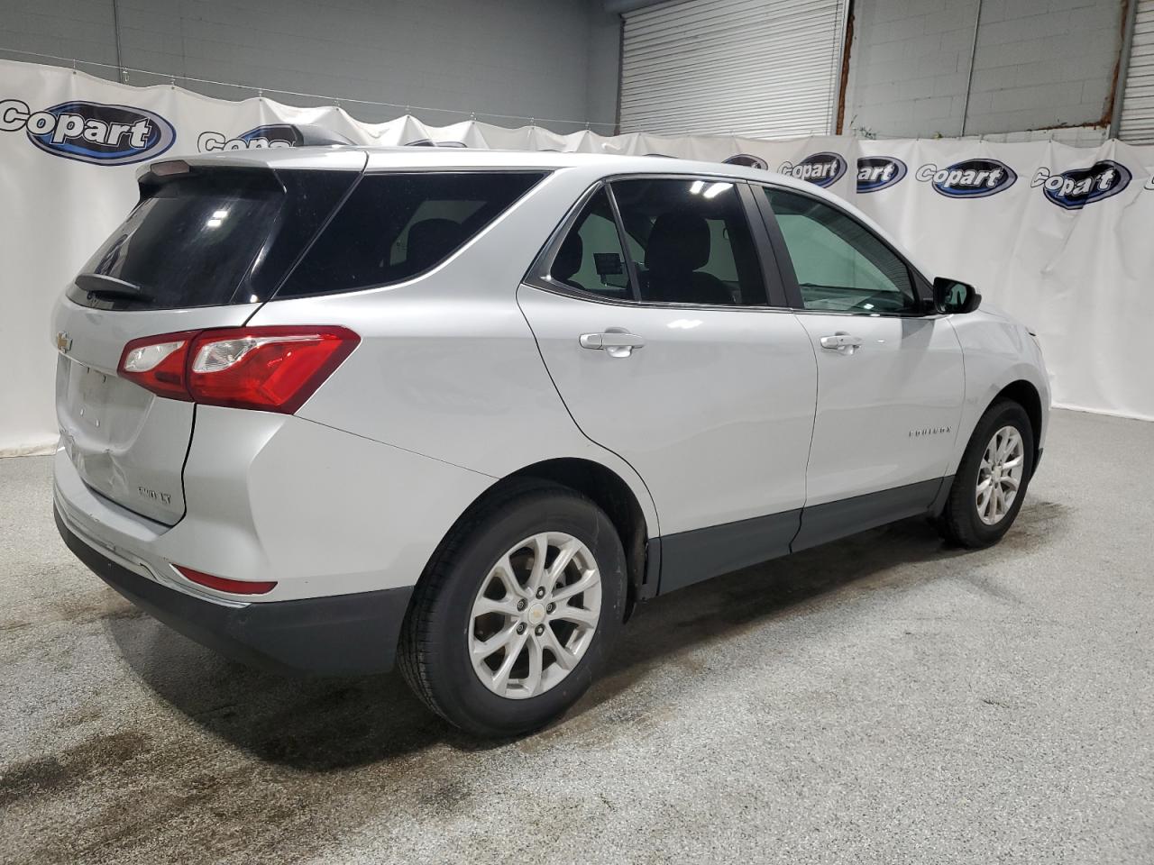 2021 Chevrolet Equinox - Image 3