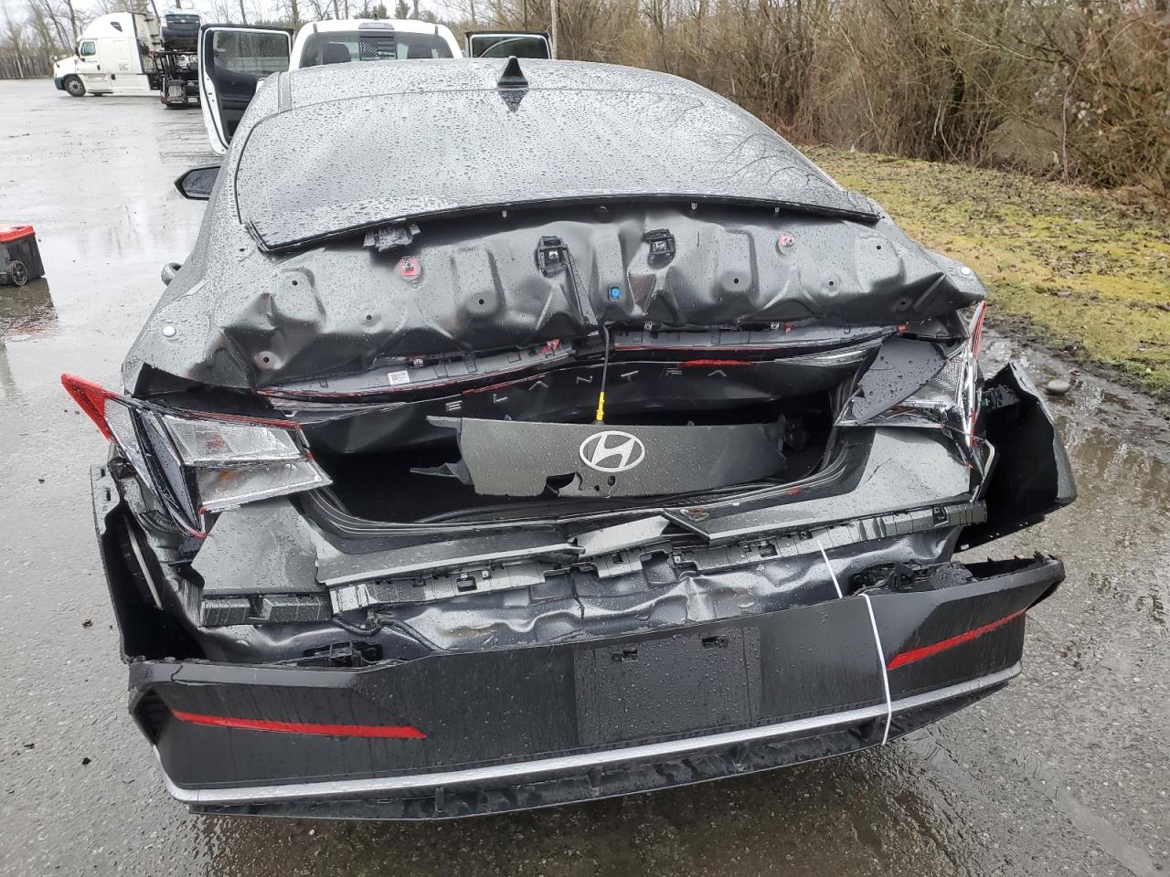 2024 Hyundai Elantra - Image 6