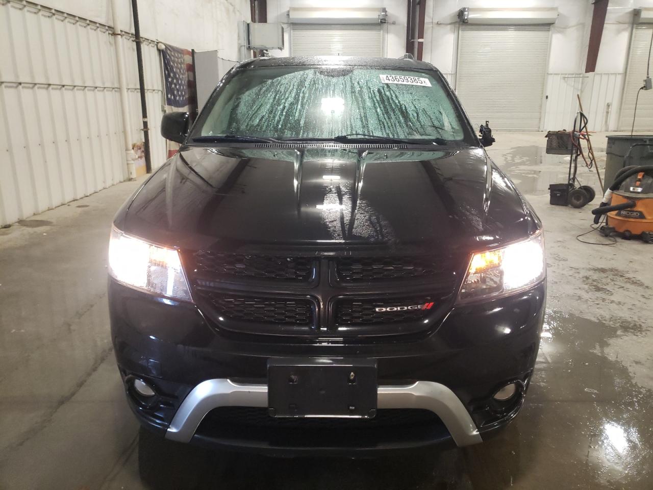 2017 Dodge Journey - Image 5