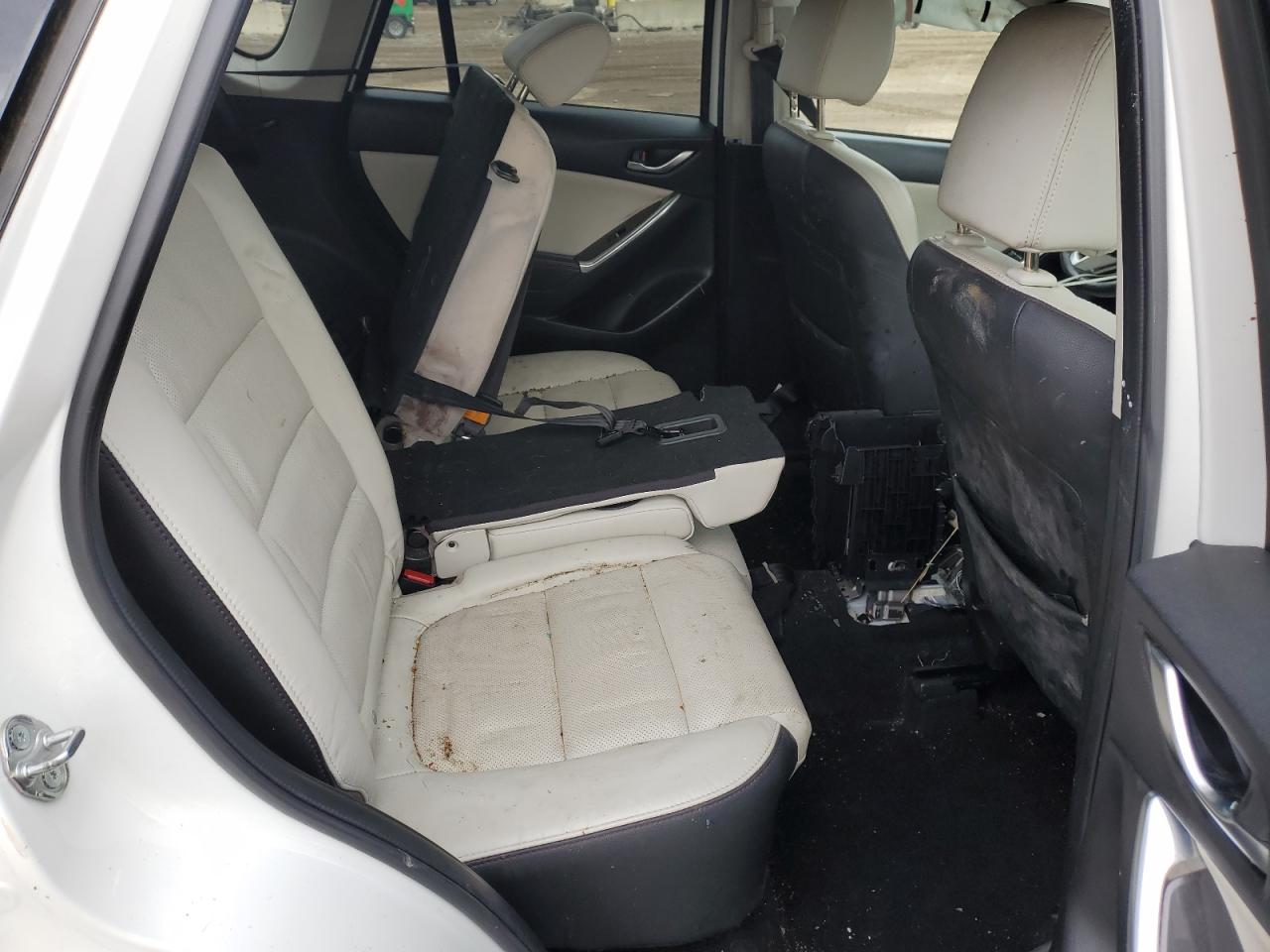 2016 Mazda CX-5 - Image 11
