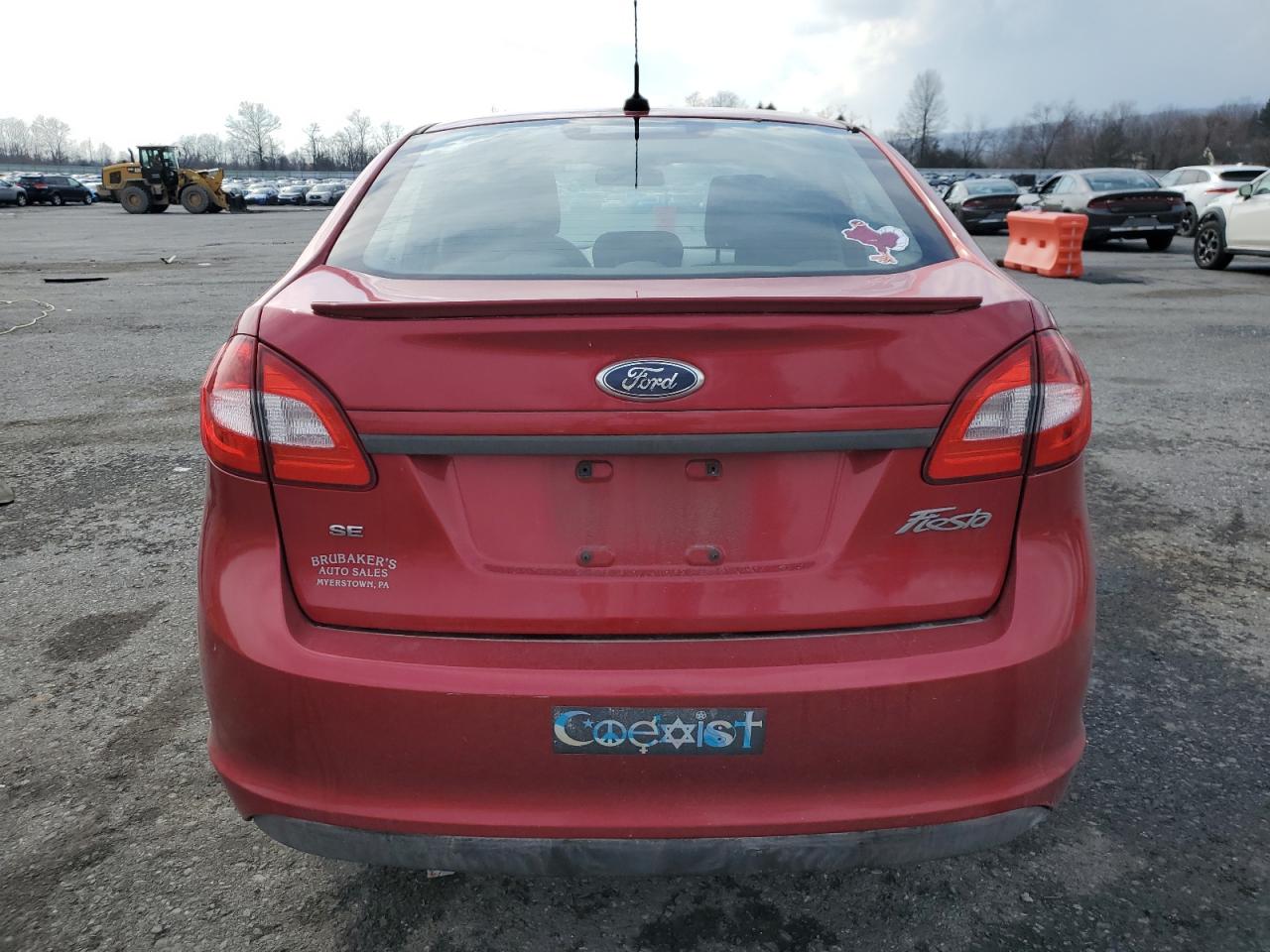 2012 Ford Fiesta - Image 6