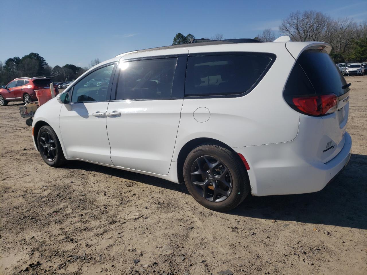 2020 Chrysler Pacifica - Image 2