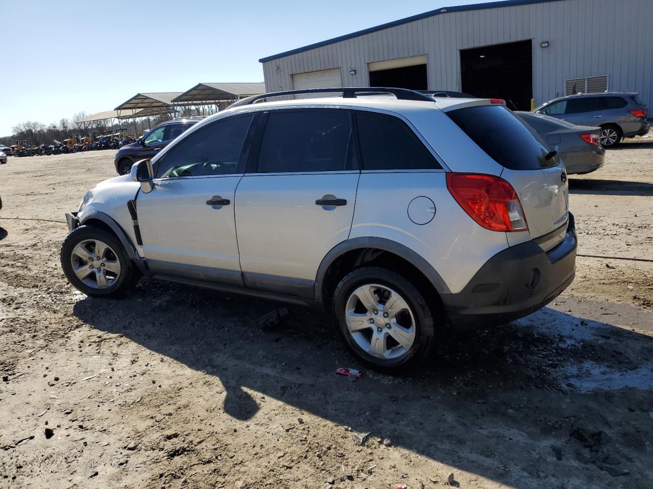 2014 Chevrolet Captiva - Image 2