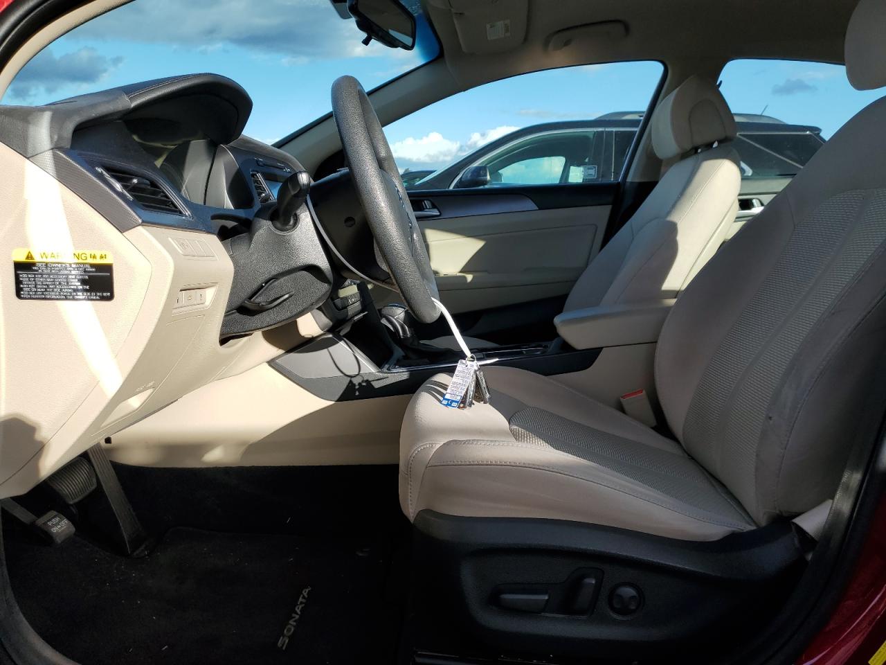 2016 Hyundai Sonata - Image 7