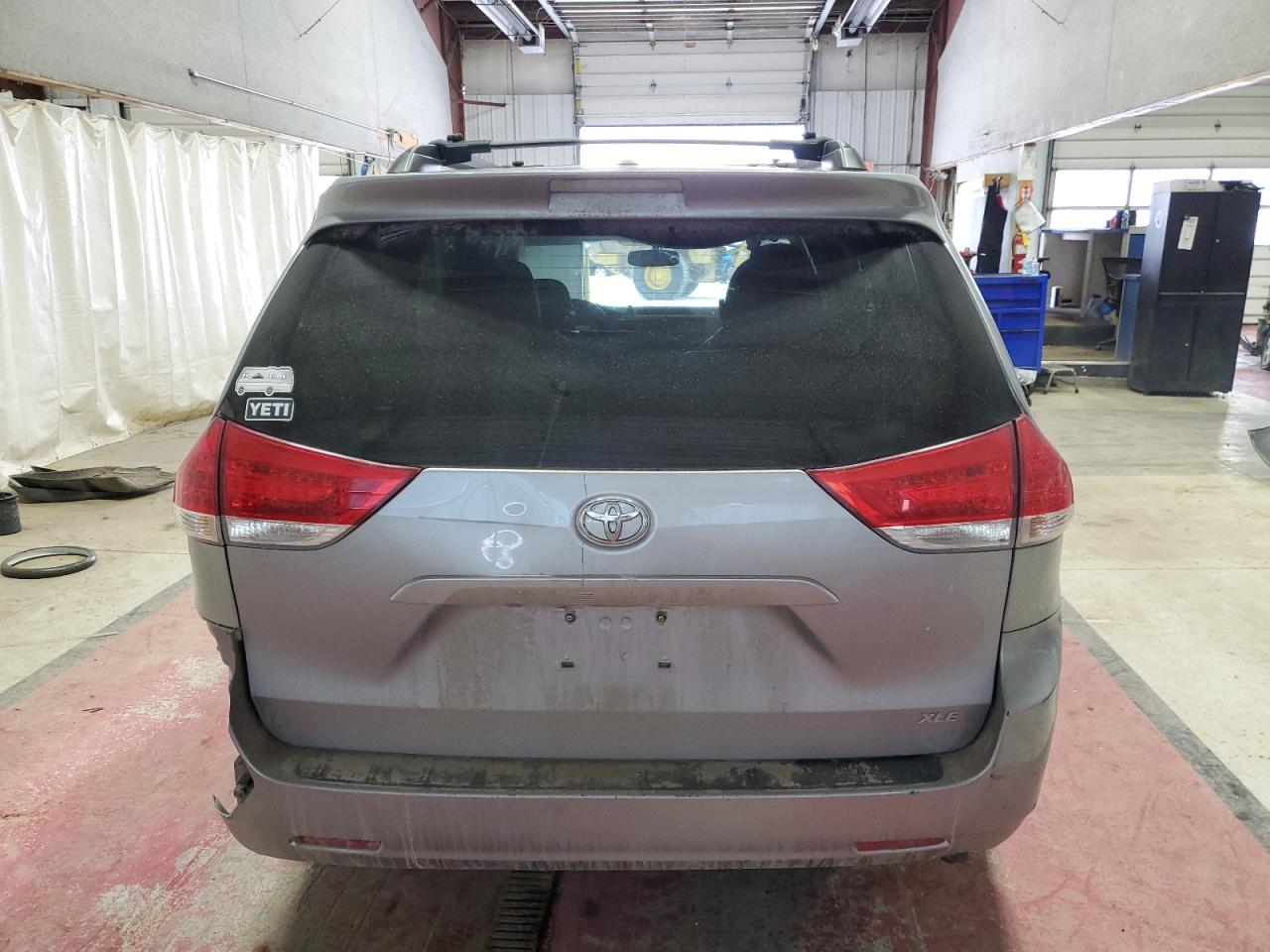 2013 Toyota Sienna - Image 6