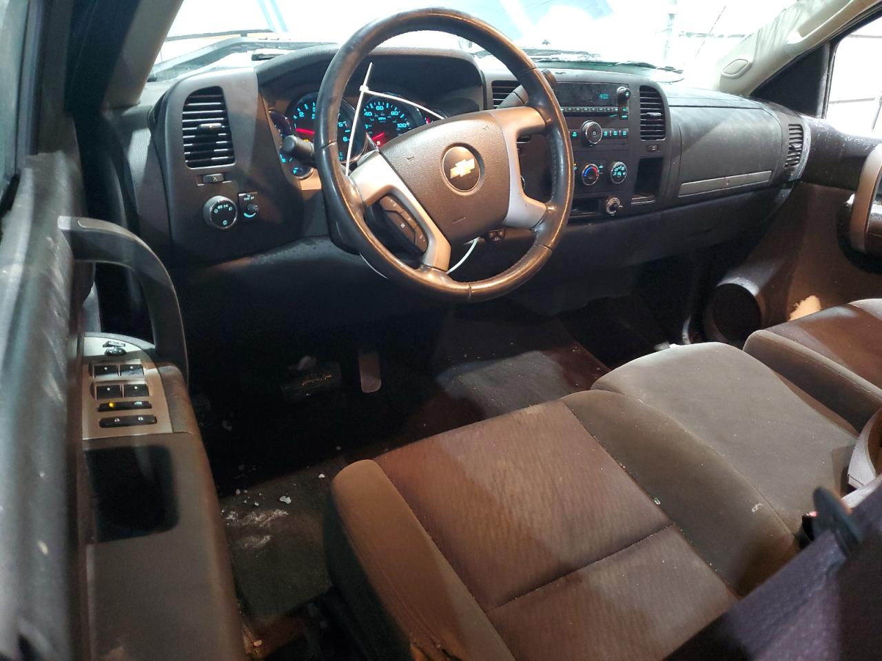 2009 Chevrolet Silverado - Image 8