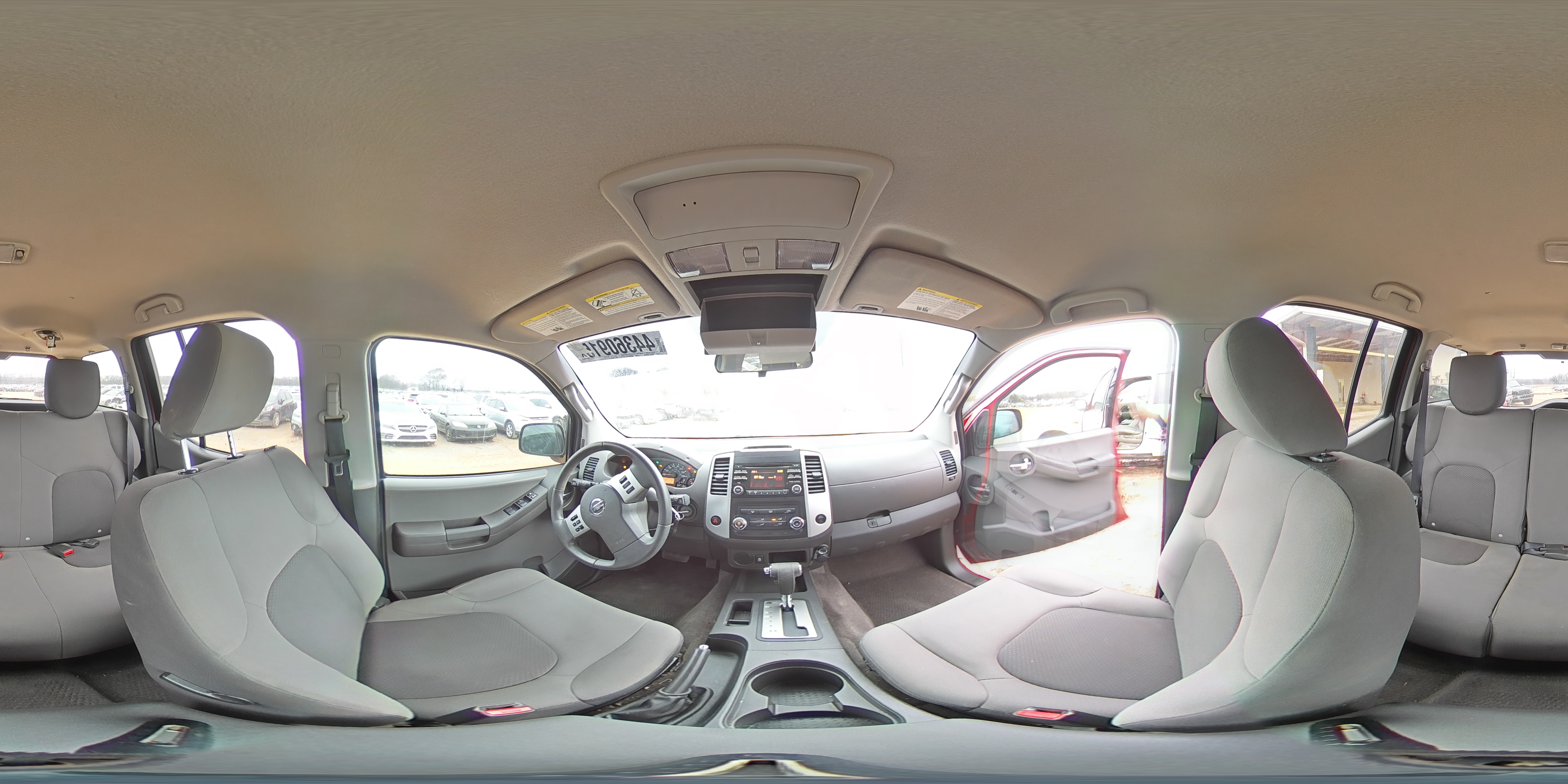 2014 Nissan XTerra - Image 14