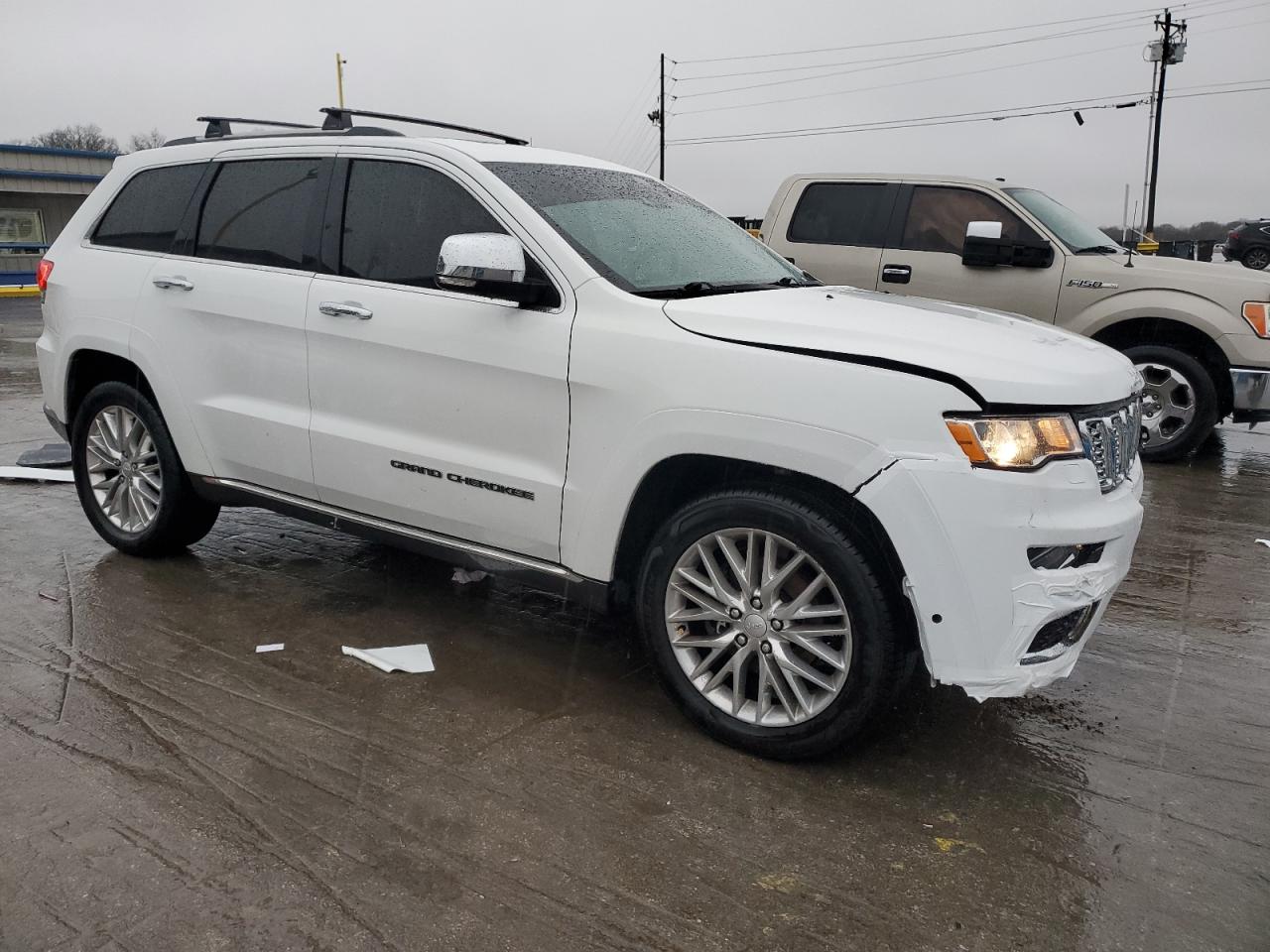 2017 Jeep Grand Cherokee - Image 4