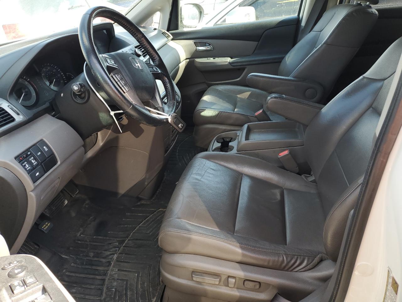 2015 Honda Odyssey - Image 7