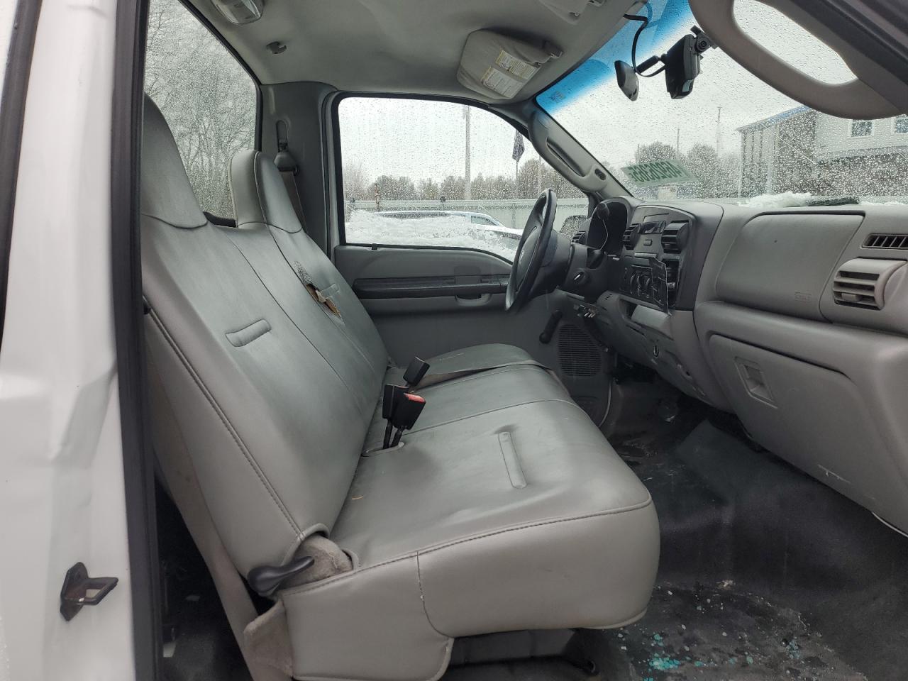 2007 Ford F250 - Image 10