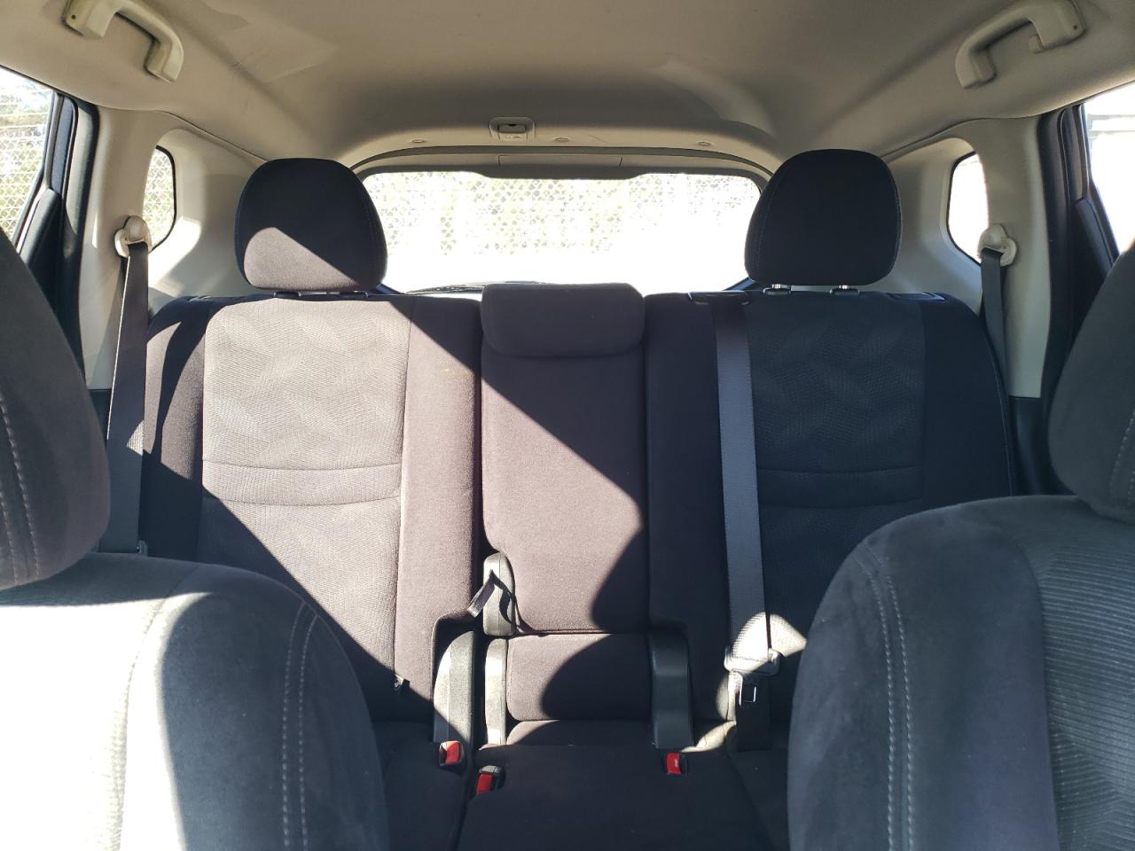 2016 Nissan Rogue - Image 10