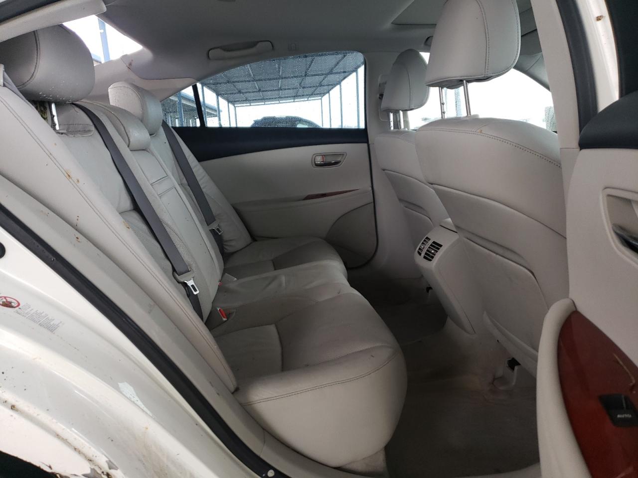 2007 Lexus ES - Image 10