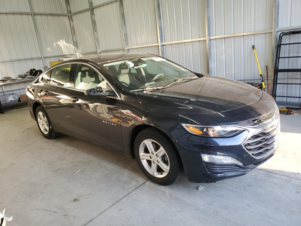 2023 Chevrolet Malibu - Image 4