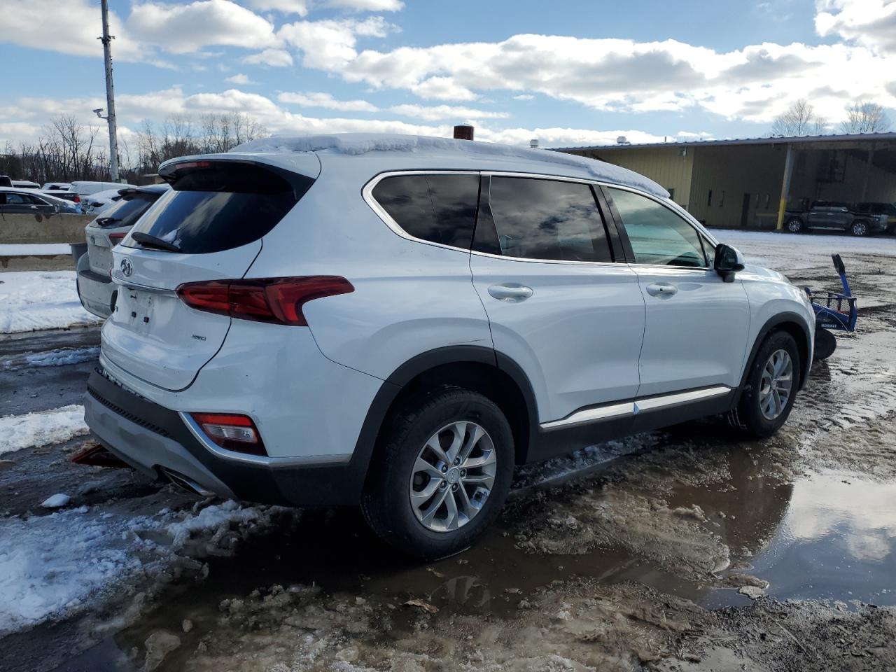 2019 Hyundai Santa Fe - Image 3