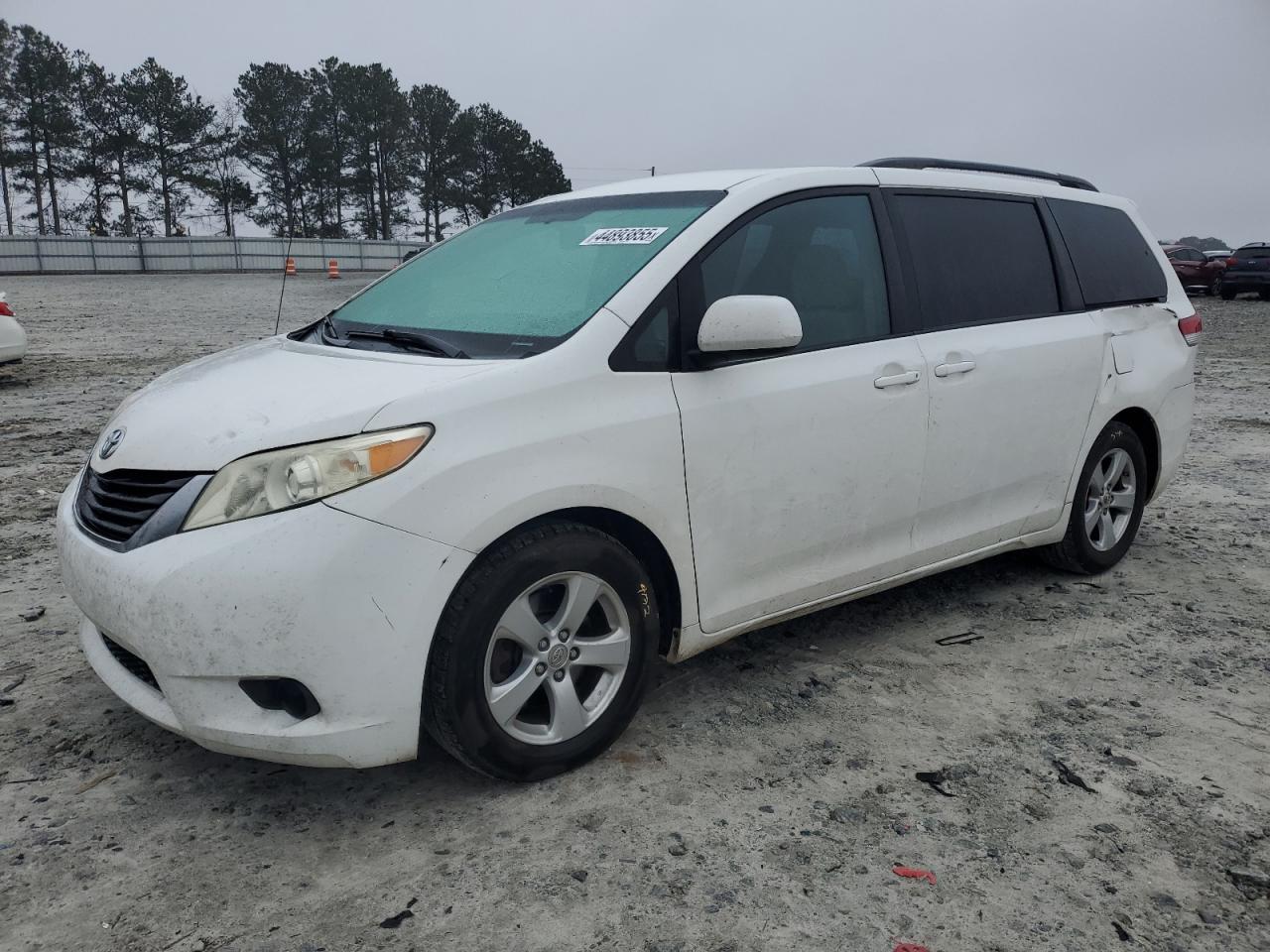 2011 Toyota Sienna - Image 1