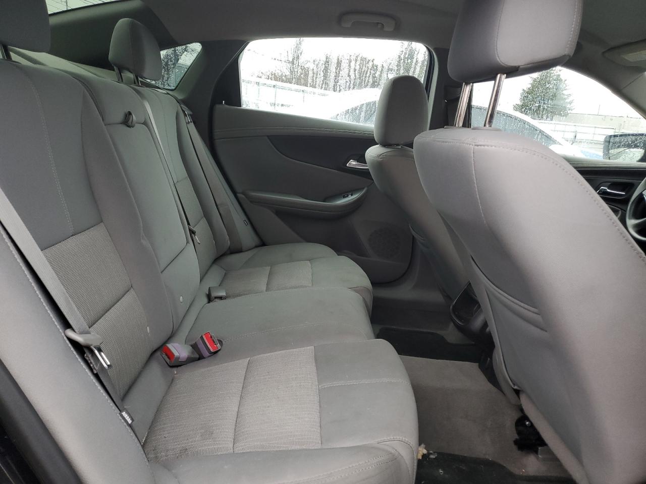 2015 Chevrolet Impala - Image 10