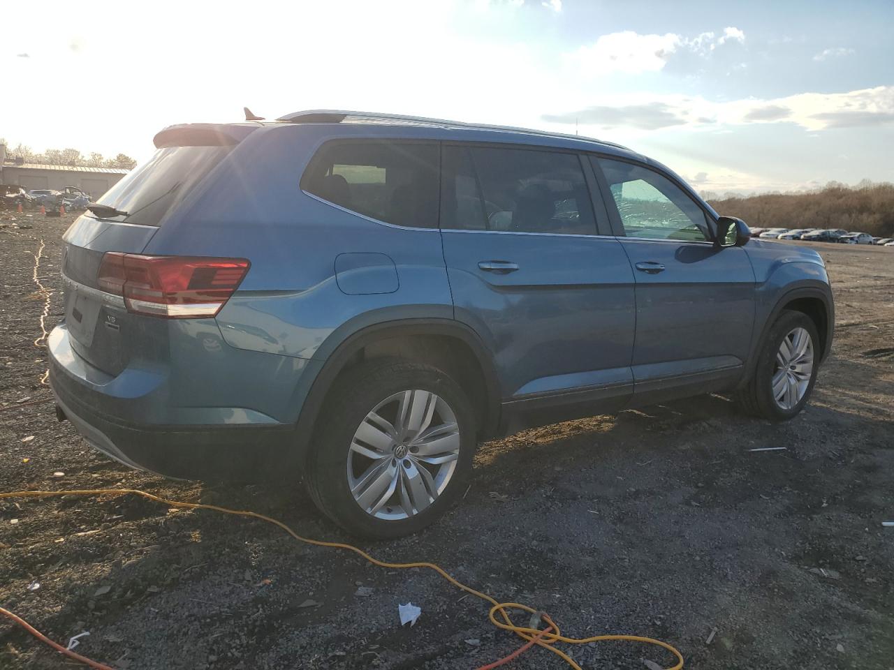 2019 Volkswagen Atlas - Image 3