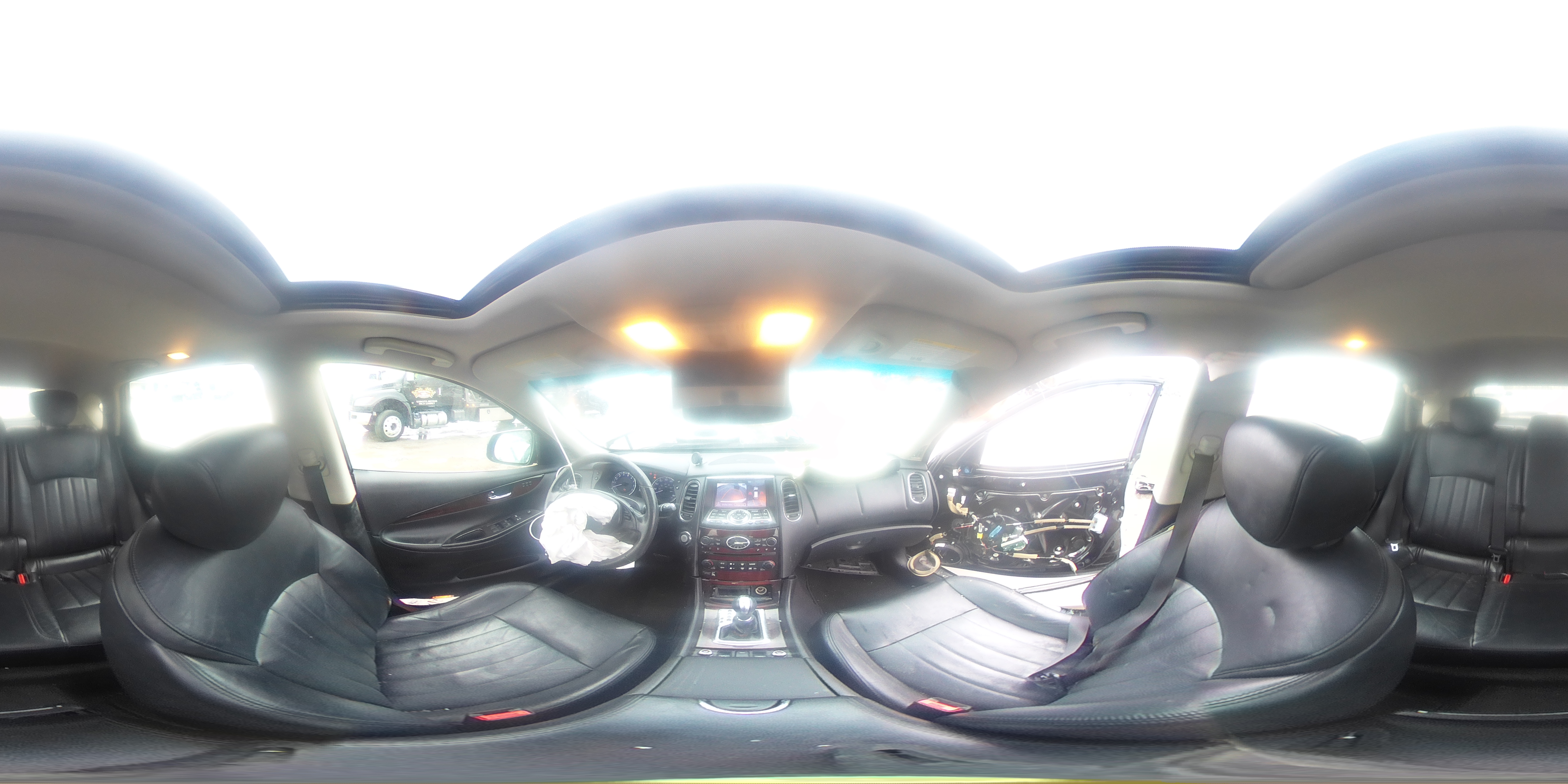 2016 Infiniti QX50 - Image 14