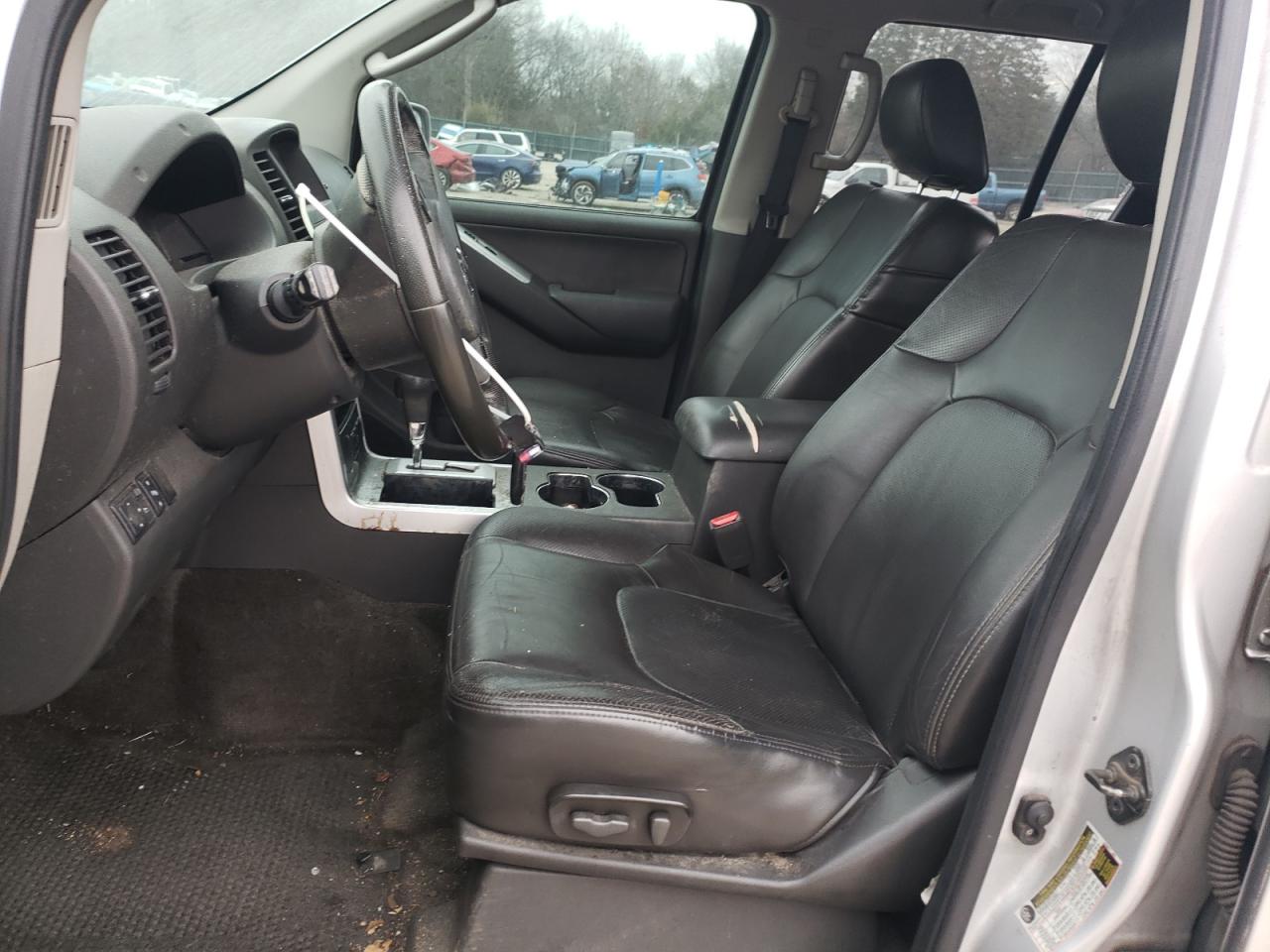 2012 Nissan Pathfinder - Image 7