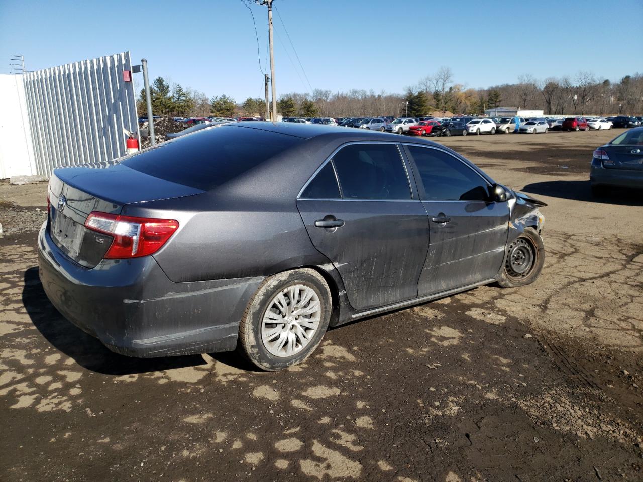 2014 Toyota Camry - Image 3
