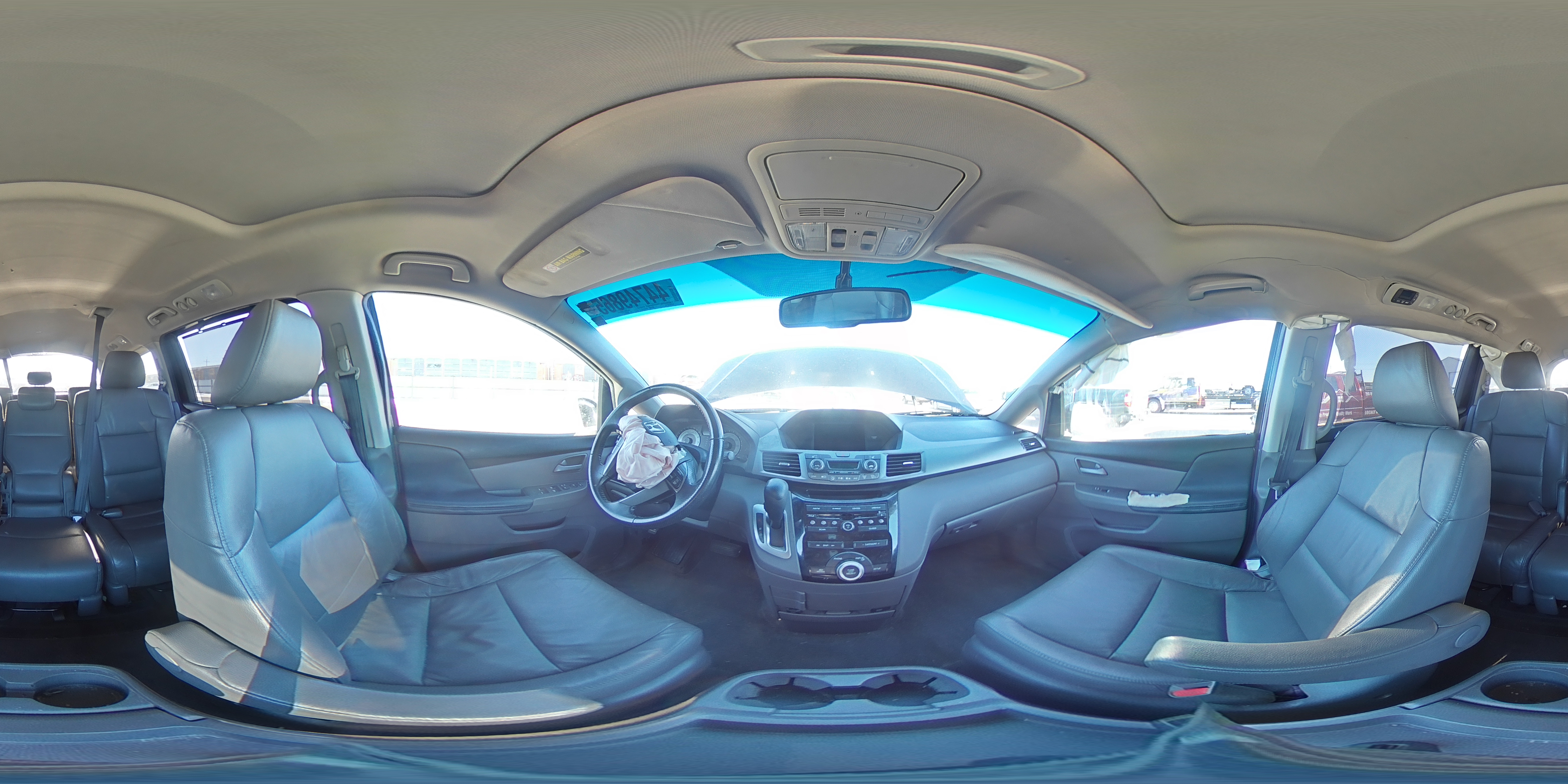 2012 Honda Odyssey - Image 14