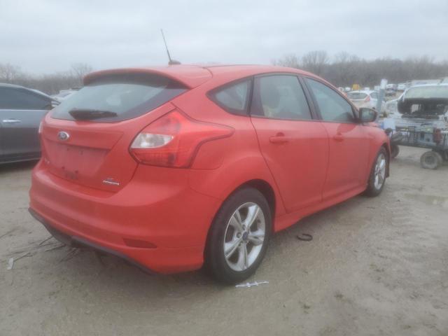 Хэтчбеки FORD FOCUS 2014 Красный