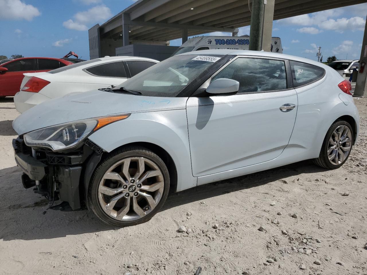 2015 Hyundai Veloster - Image 1