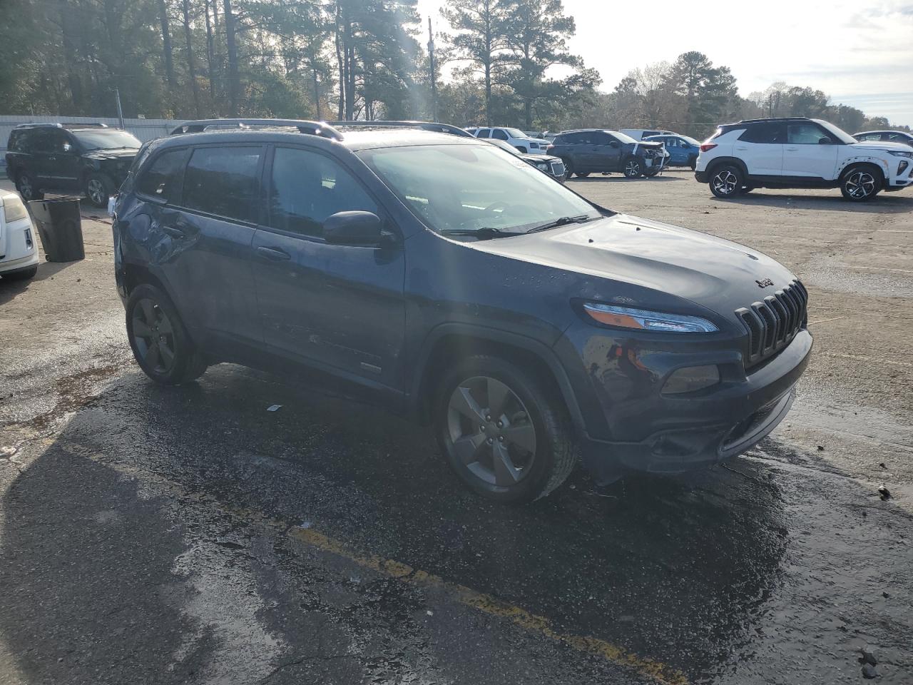 2017 Jeep Grand Cherokee - Image 4