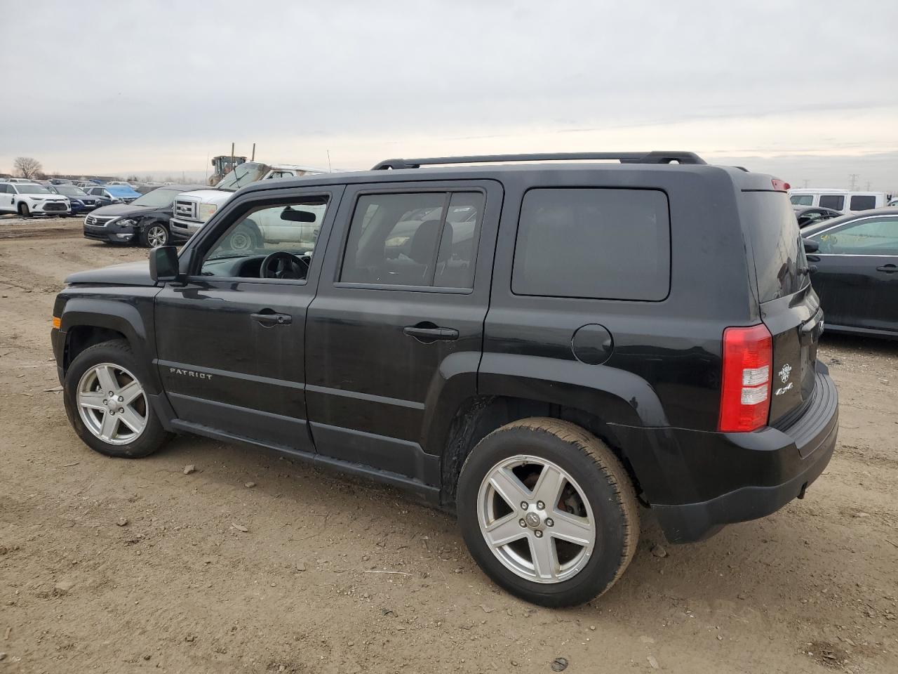 2012 Jeep Liberty (Patriot) - Image 2