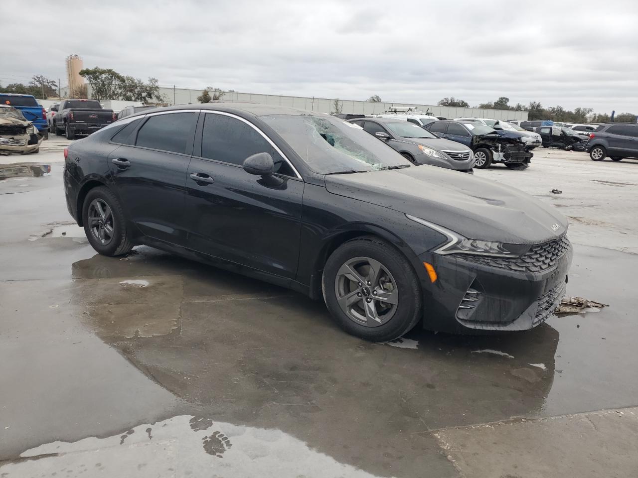 2023 Kia K5 - Image 4
