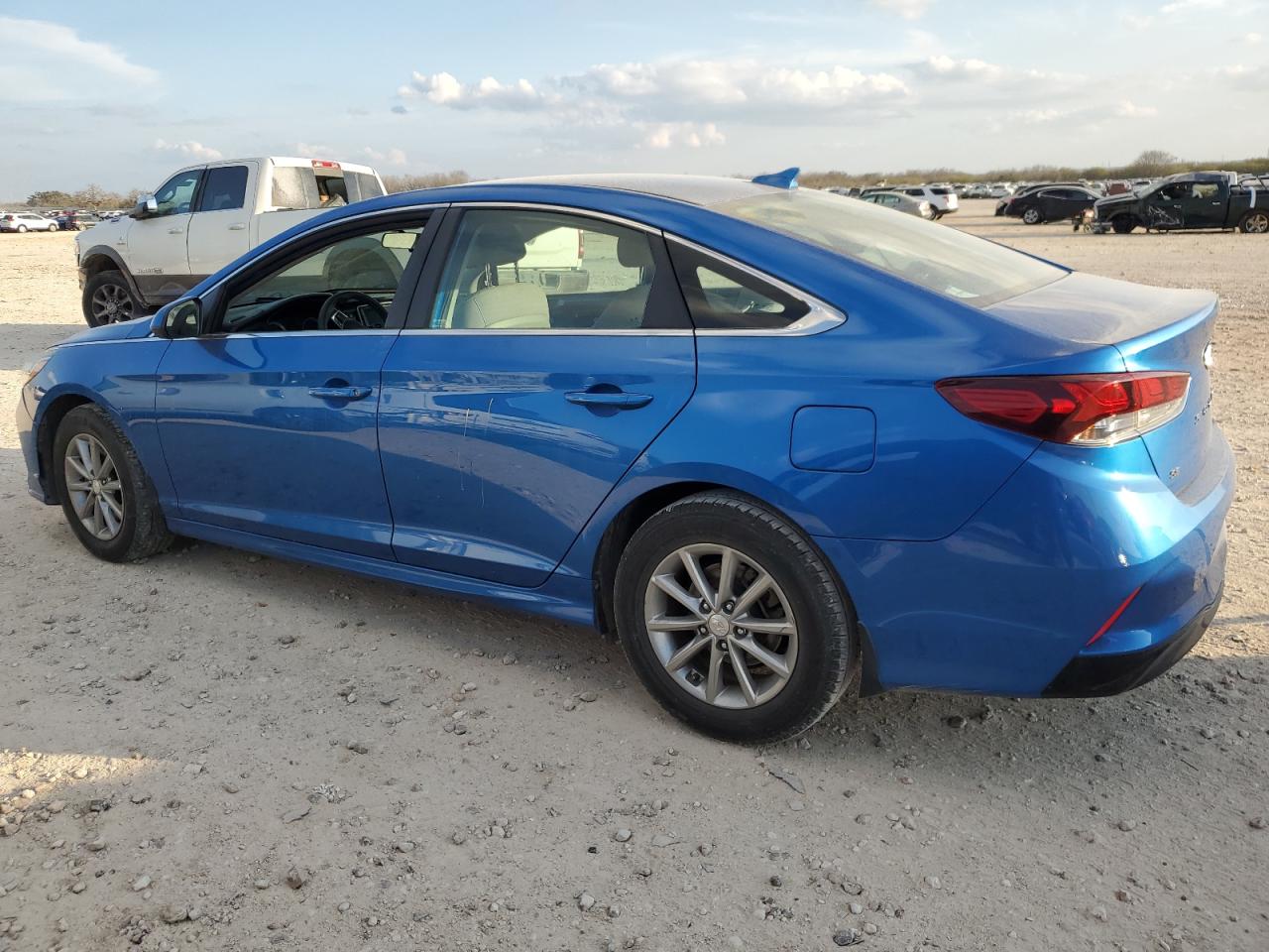 2018 Hyundai Sonata - Image 2