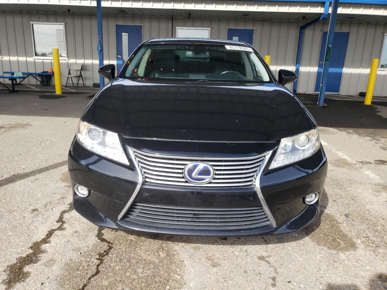 2014 Lexus ES - Image 5