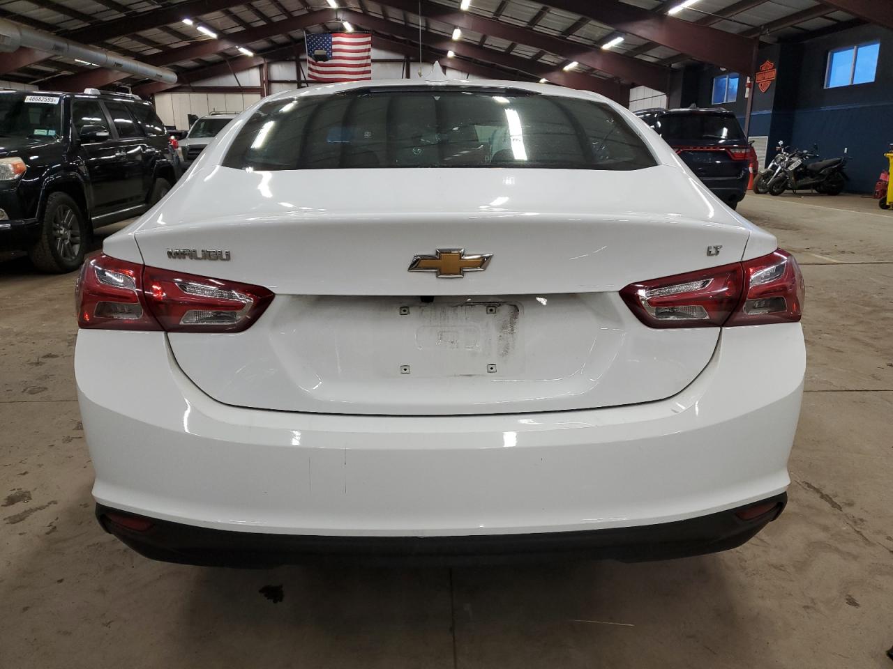 2022 Chevrolet Malibu - Image 6