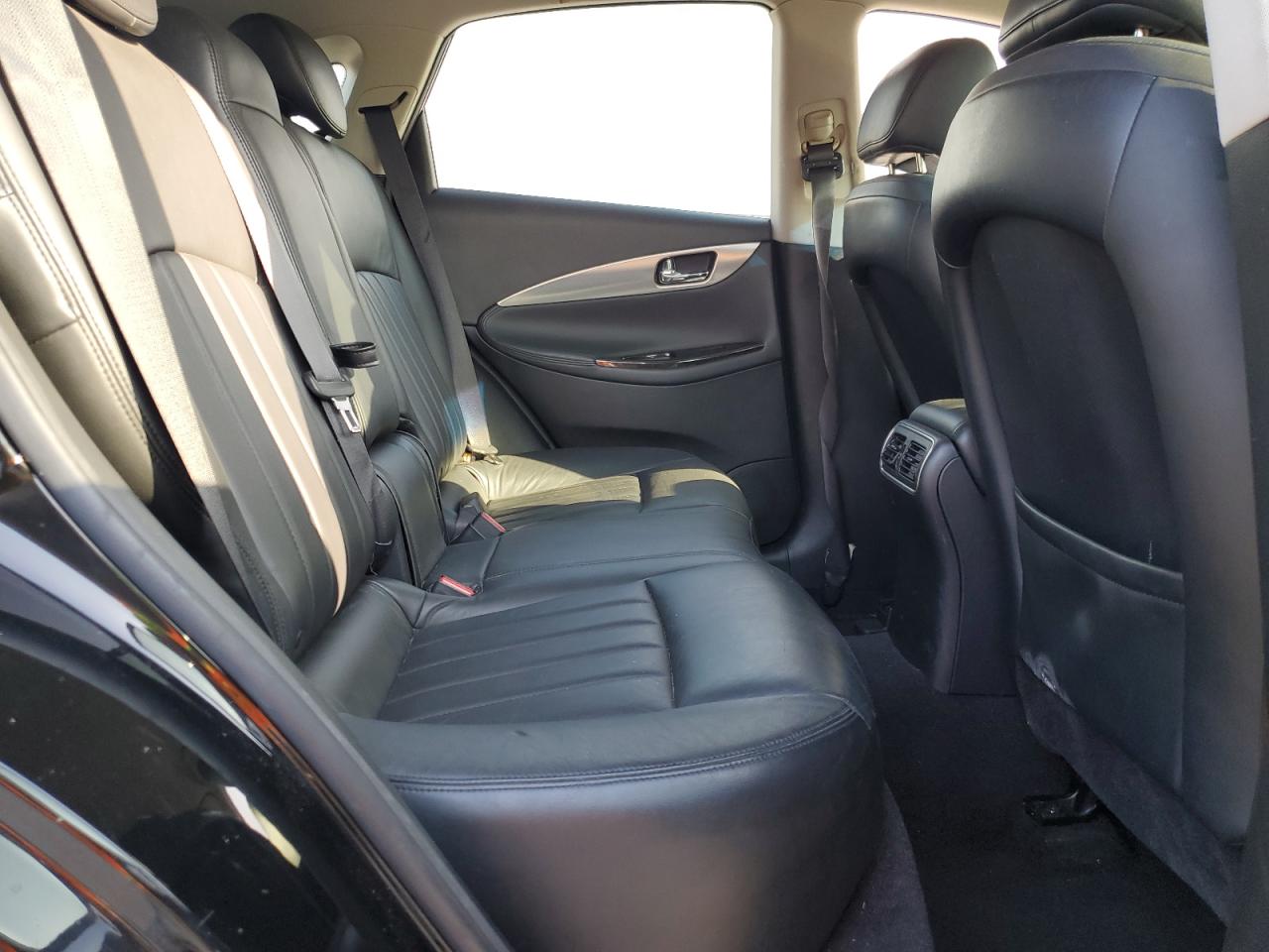2009 Infiniti EX - Image 11