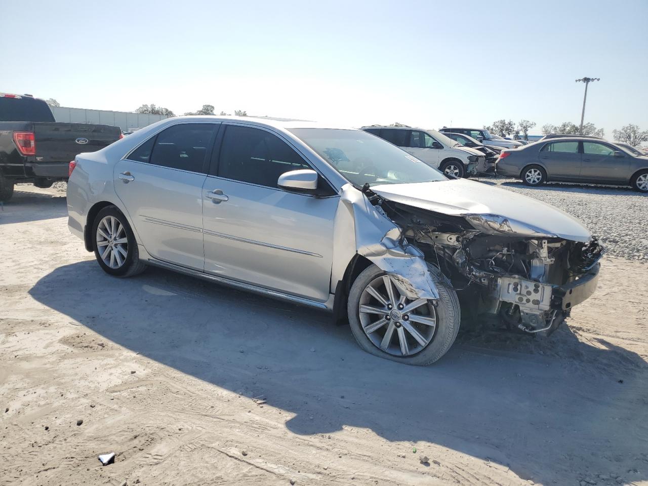 2014 Toyota Camry - Image 4