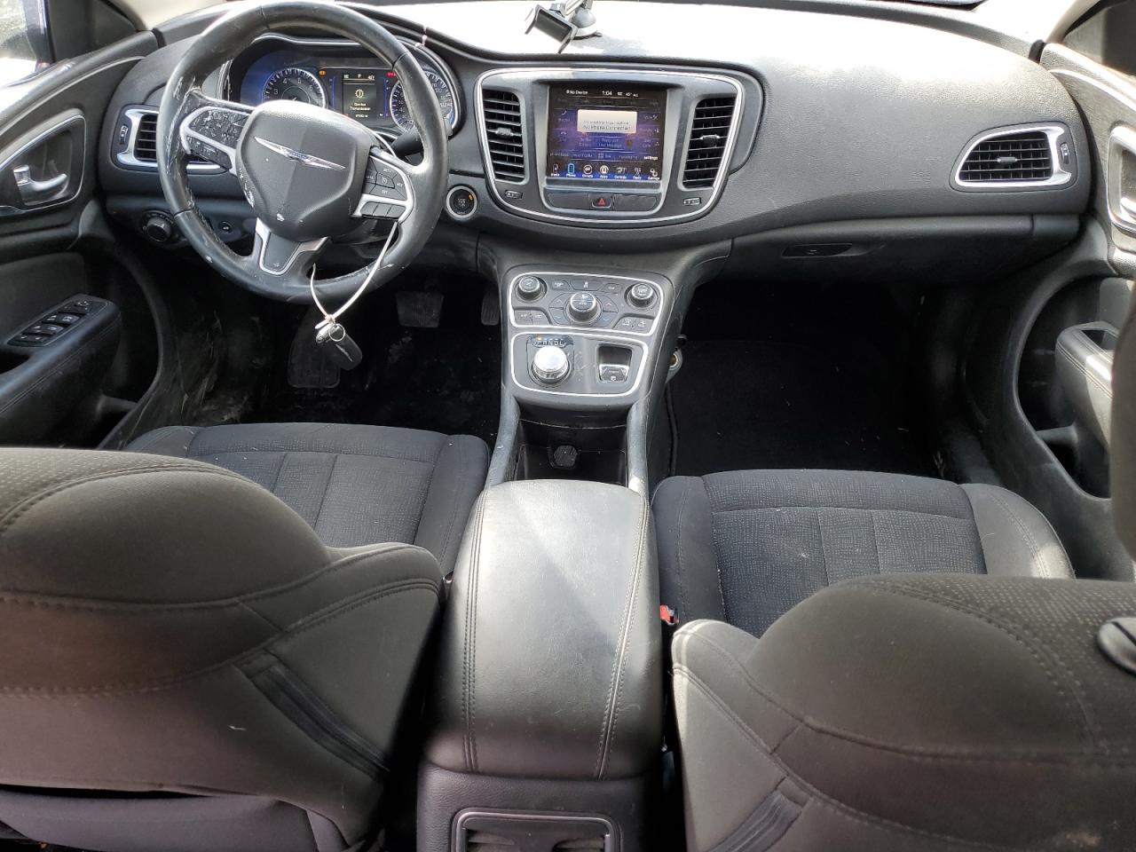 2016 Chrysler 200 - Image 8
