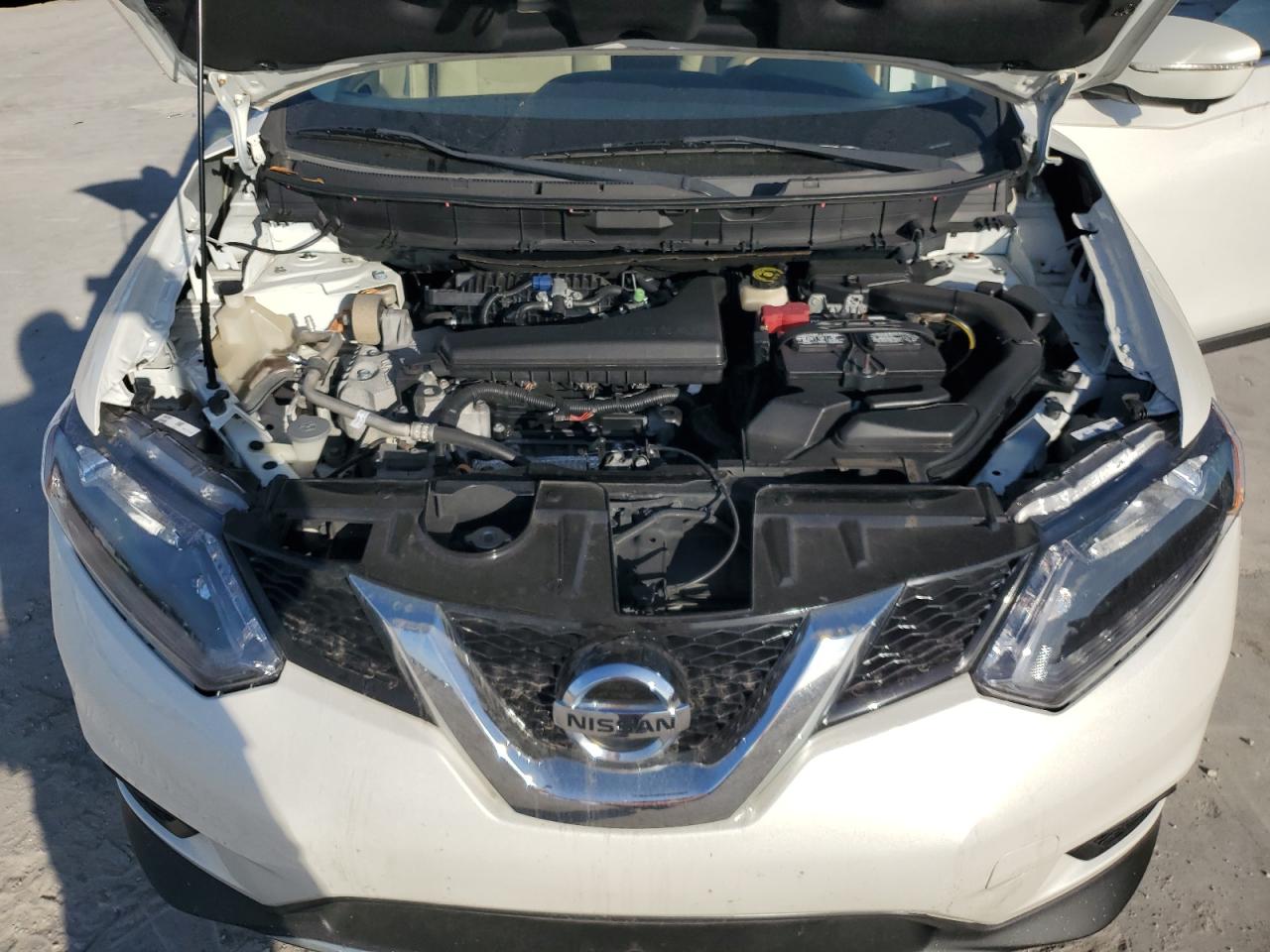 2015 Nissan Rogue - Image 12