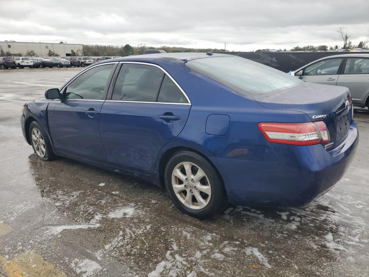 2011 Toyota Camry - Image 2