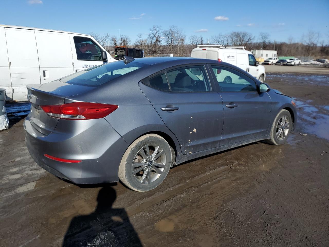 2018 Hyundai Elantra - Image 3