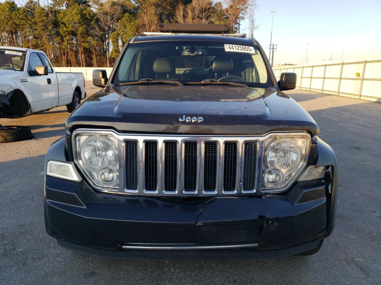 2010 Jeep Liberty (North America) - Image 5