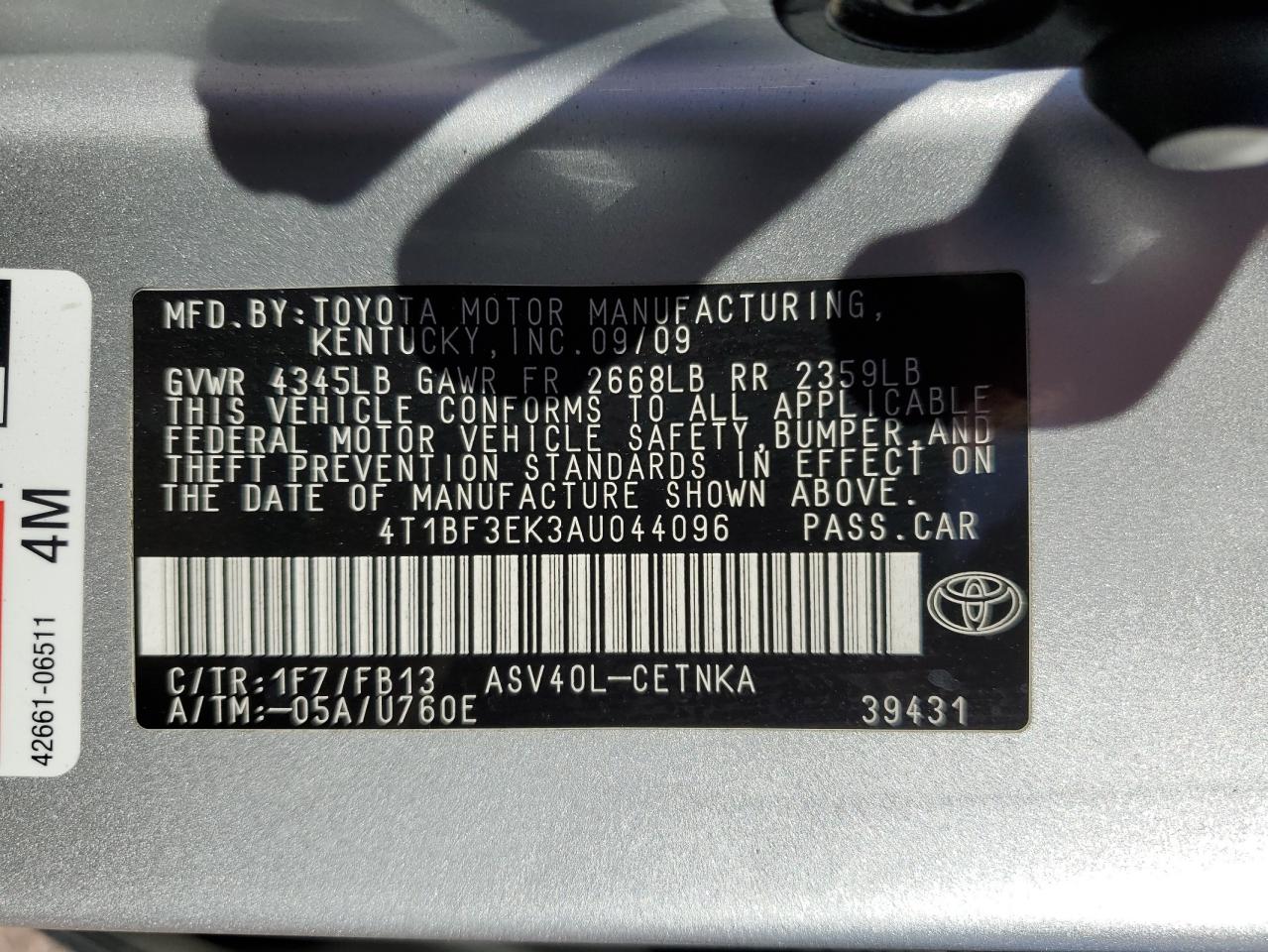 2010 Toyota Camry - Image 12