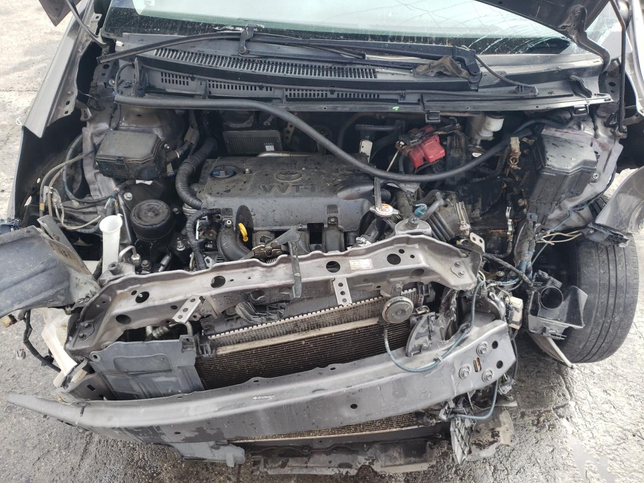 2012 Toyota Yaris - Image 12
