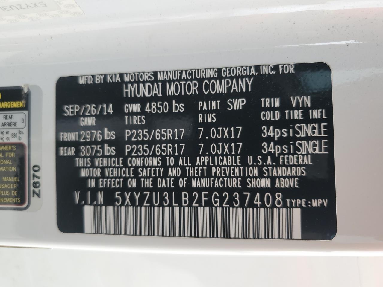 2015 Hyundai Santa Fe - Image 16