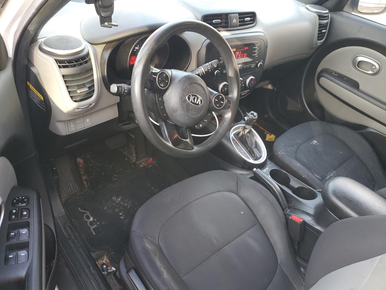 2016 Kia Soul VIN: KNDJN2A20G7370304 Lot: 44857945