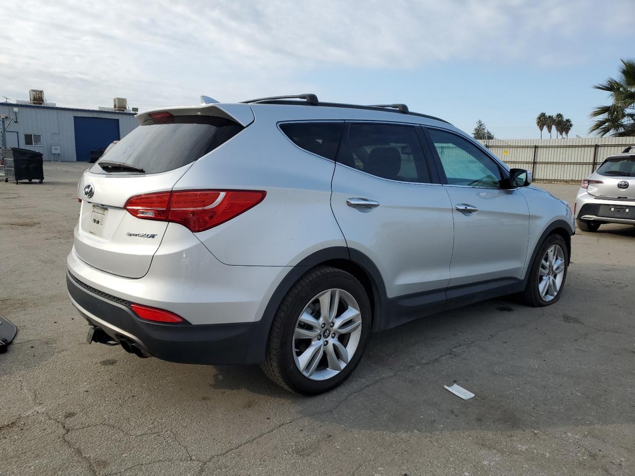 2014 Hyundai Santa Fe - Image 3