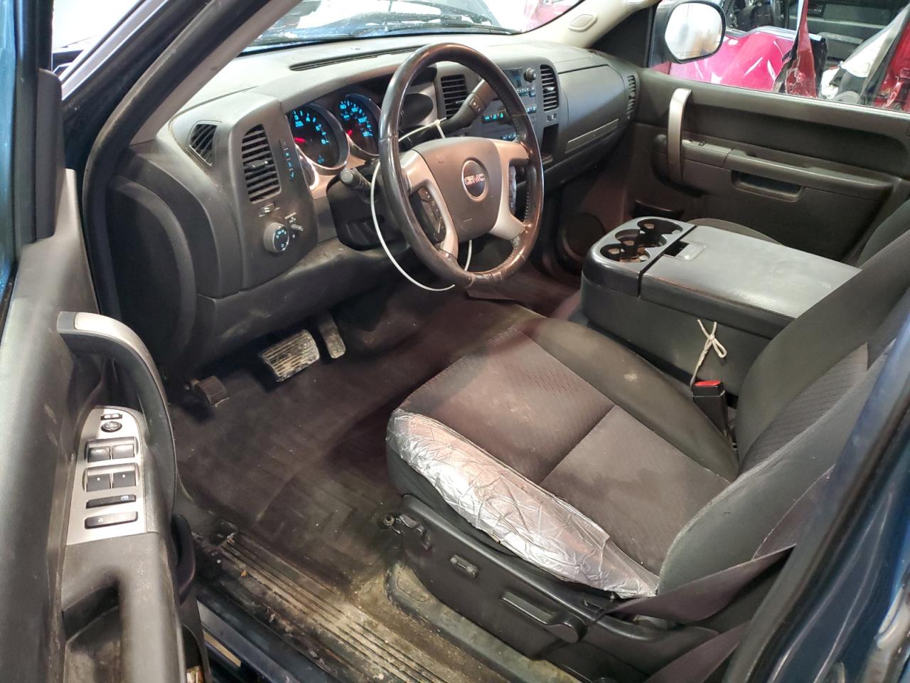 2013 GMC Sierra - Image 8