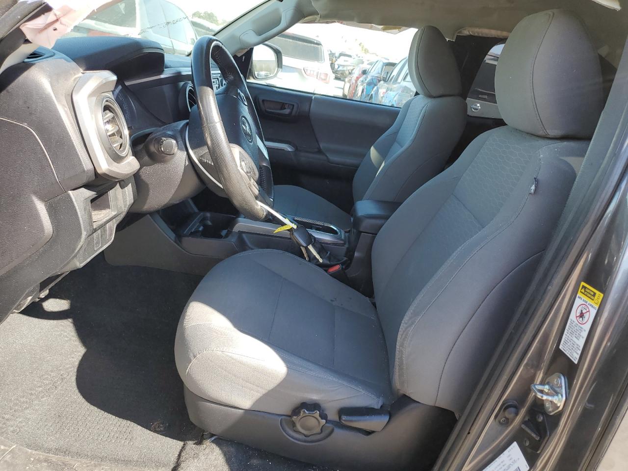 2016 Toyota Tacoma - Image 7