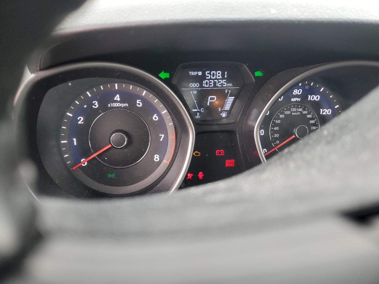 2013 Hyundai Elantra - Image 9