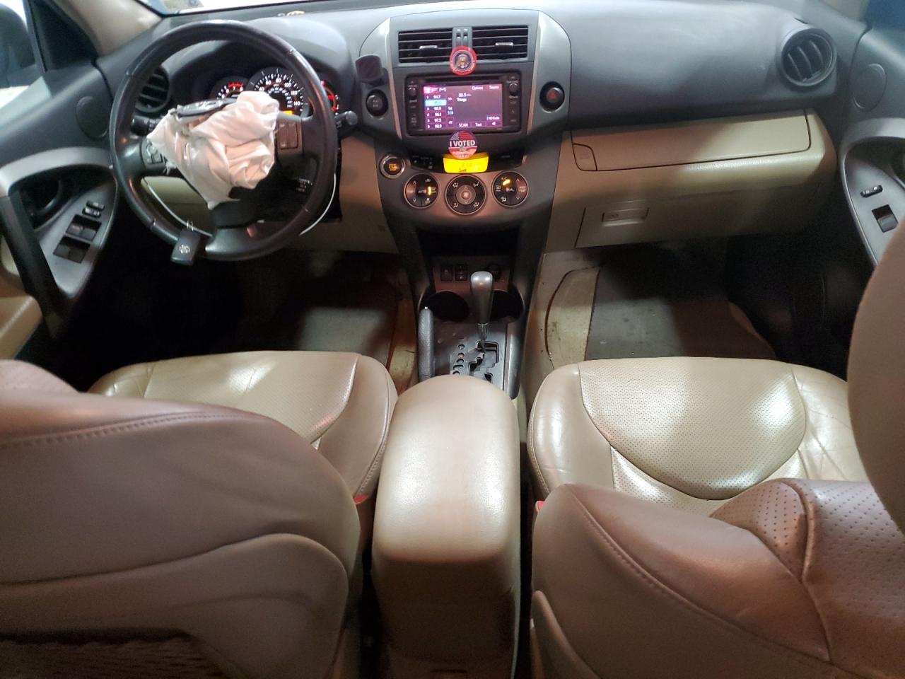 2012 Toyota RAV 4 - Image 8