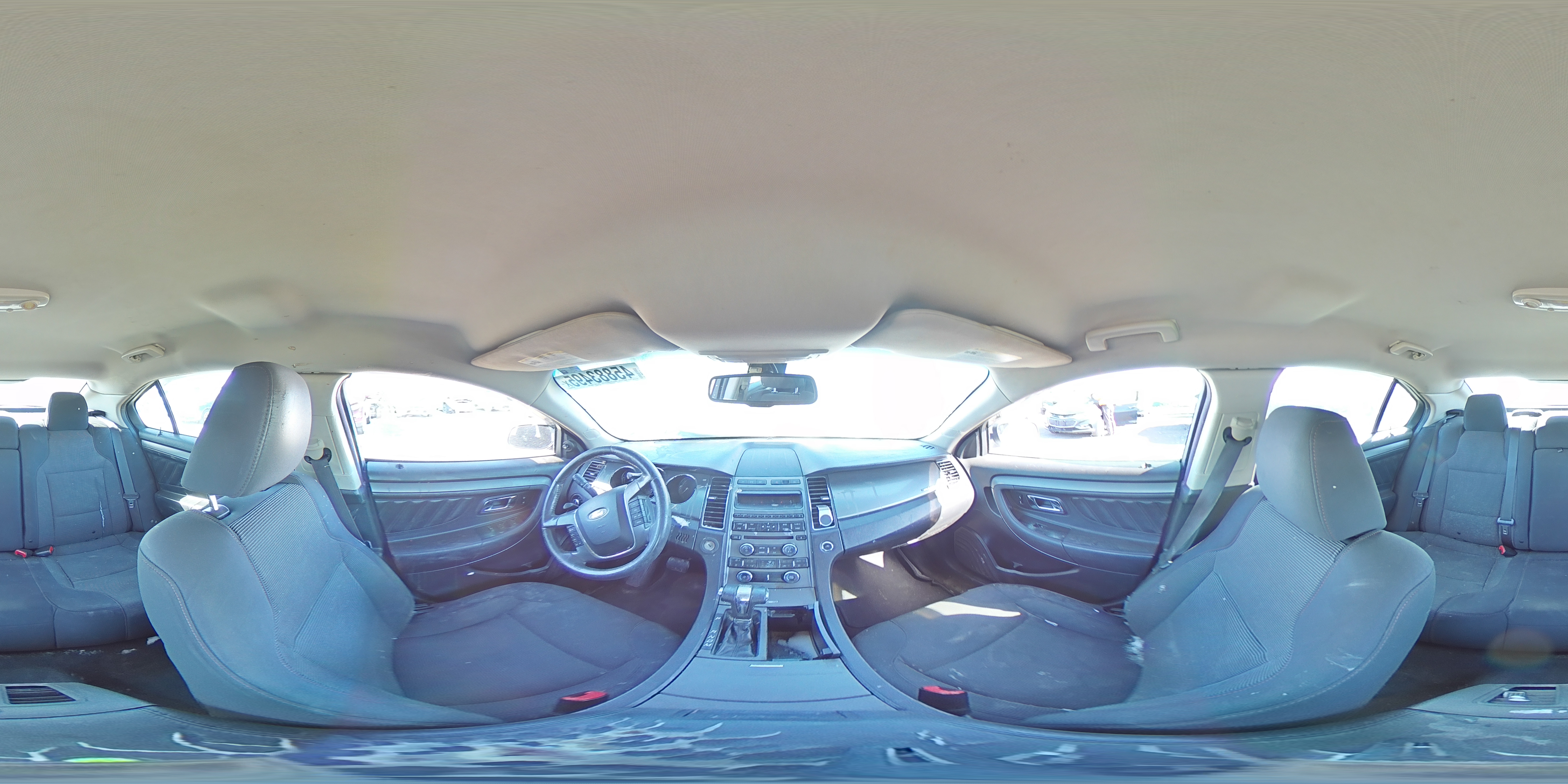 2011 Ford Taurus - Image 12
